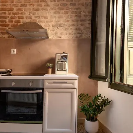 Monastery Apartment, A Unique House شقة *