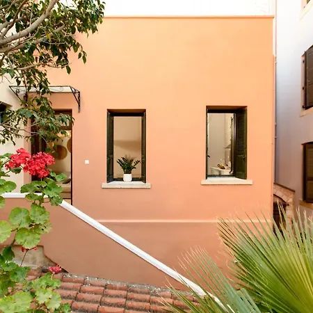 Monastery Apartment, A Unique House شقة خانيا