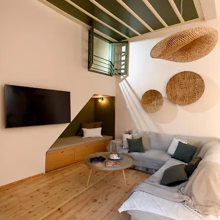 Monastery Apartment, A Unique House خانيا